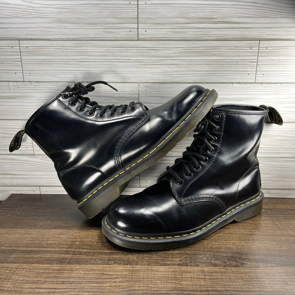 Dr. Martens 1460 8 Eye Black Boots - M 9 - W 10 - Picture 3 of 11